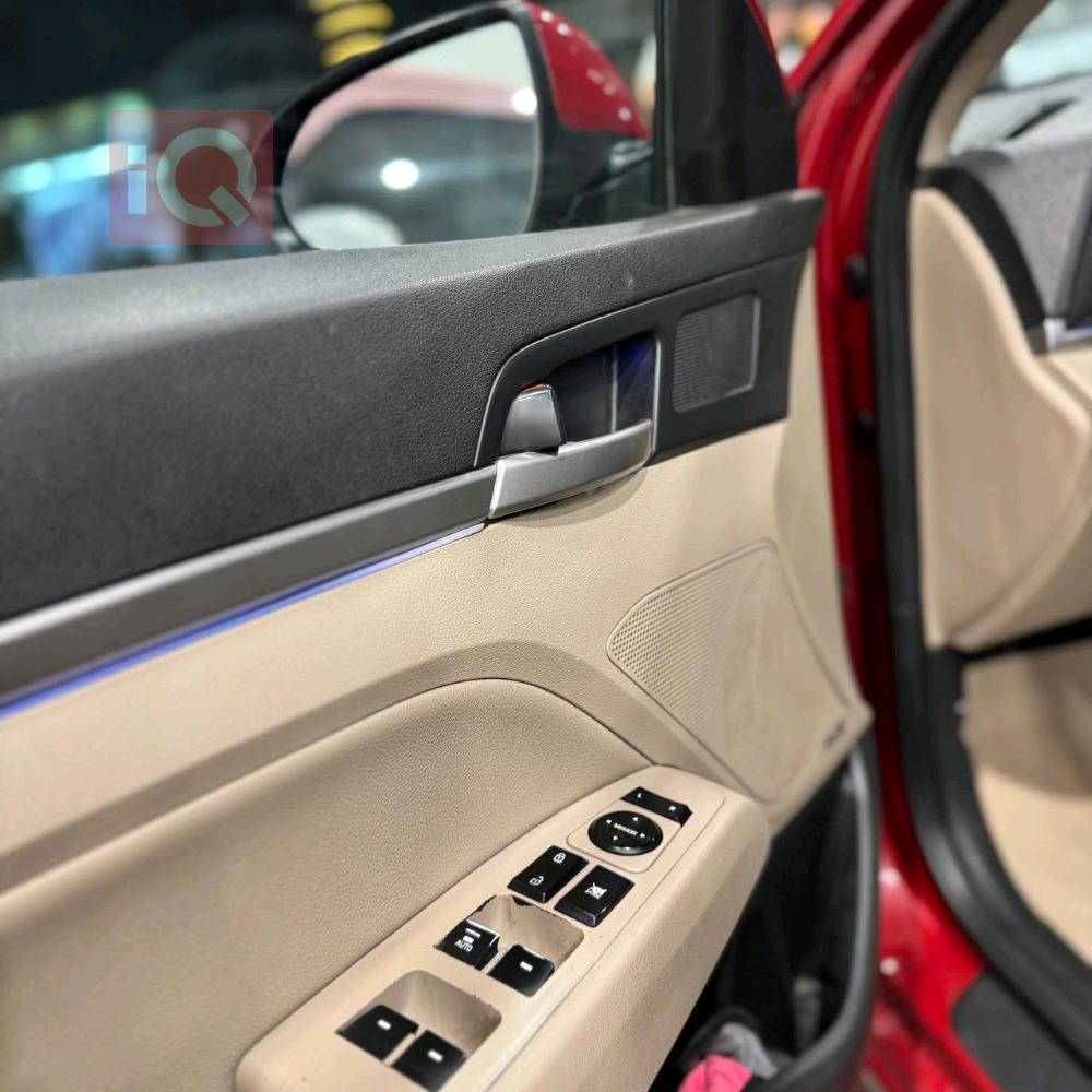 هيونداي النترا